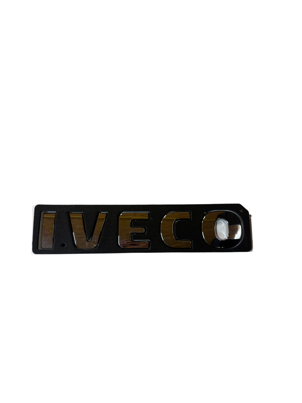 Insigne Iveco 47,7x9cm