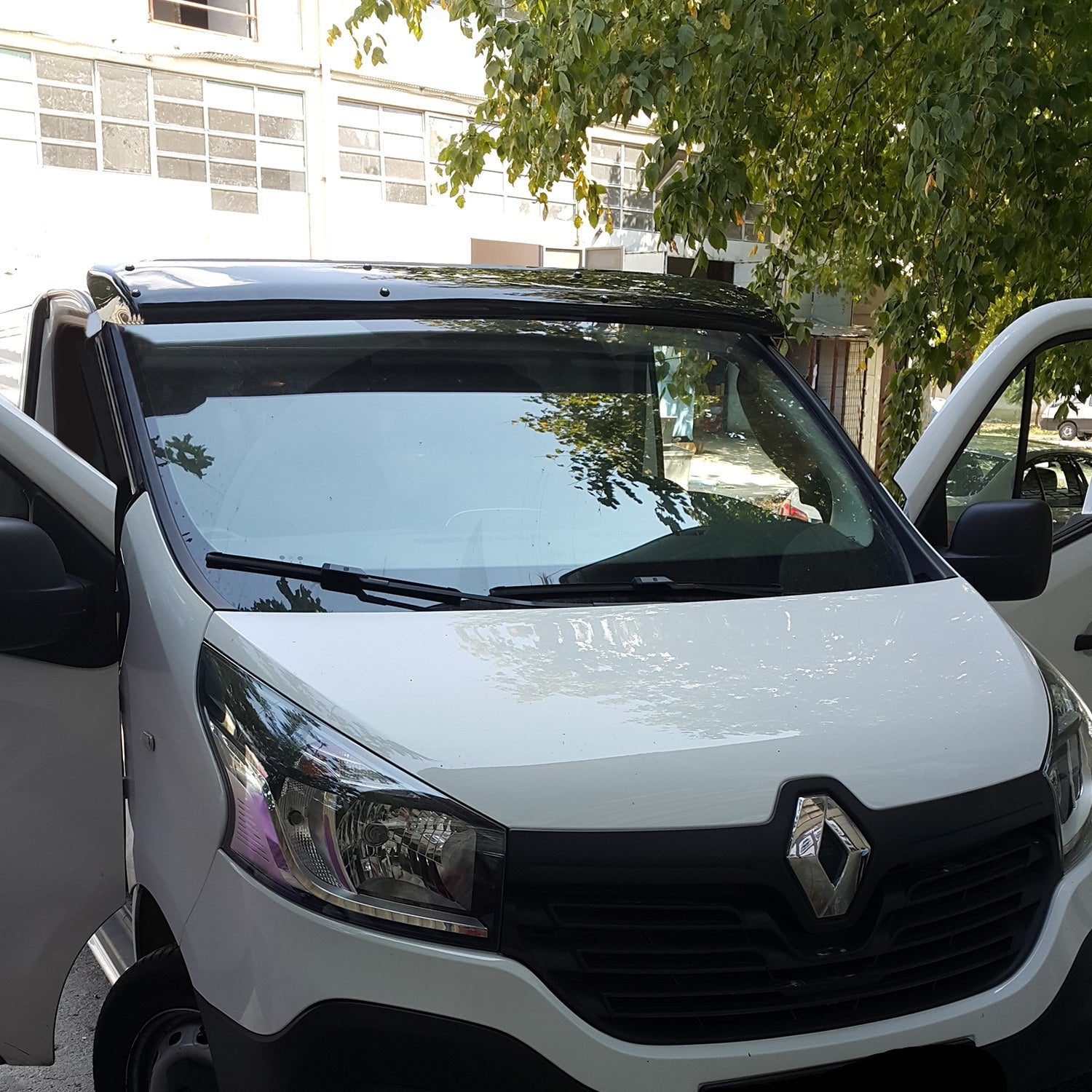 Casquette de pare brise renault Trafic 2014-2023